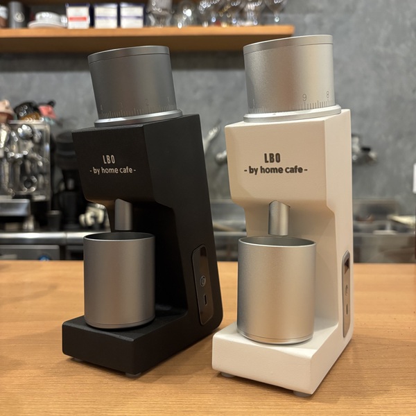 【即納】高性能電動ミル　ポータブルグラインダー　シングルドース　ブラック・ホワイト home cafeオリジナル