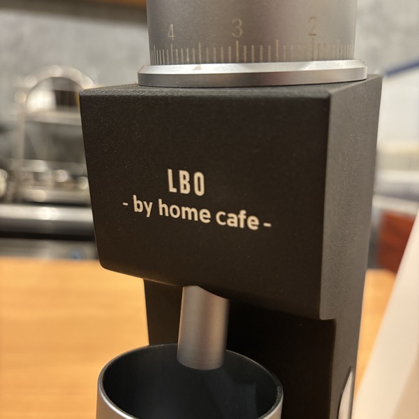 【即納】高性能電動ミル　ポータブルグラインダー　シングルドース　ブラック・ホワイト home cafeオリジナル
