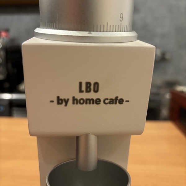 【即納】高性能電動ミル　ポータブルグラインダー　シングルドース　ブラック・ホワイト home cafeオリジナル