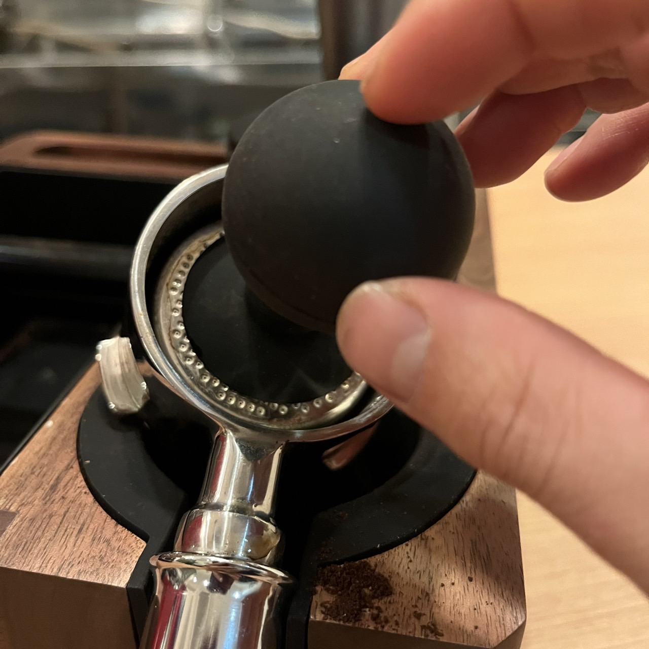 【即納】エアーの圧力でコーヒーかすを飛ばすツール